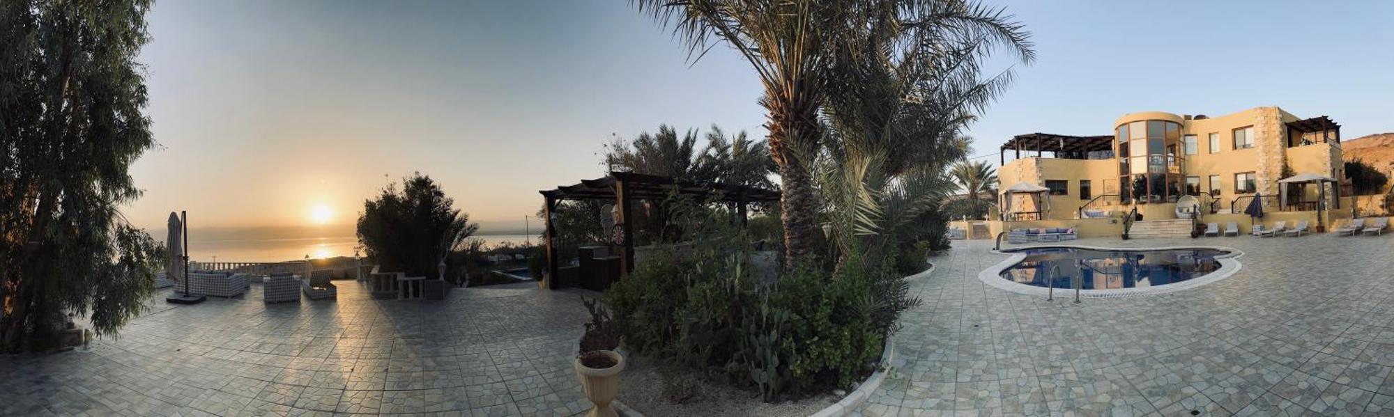 The Precious Guesthouse Sweimeh Kültér fotó