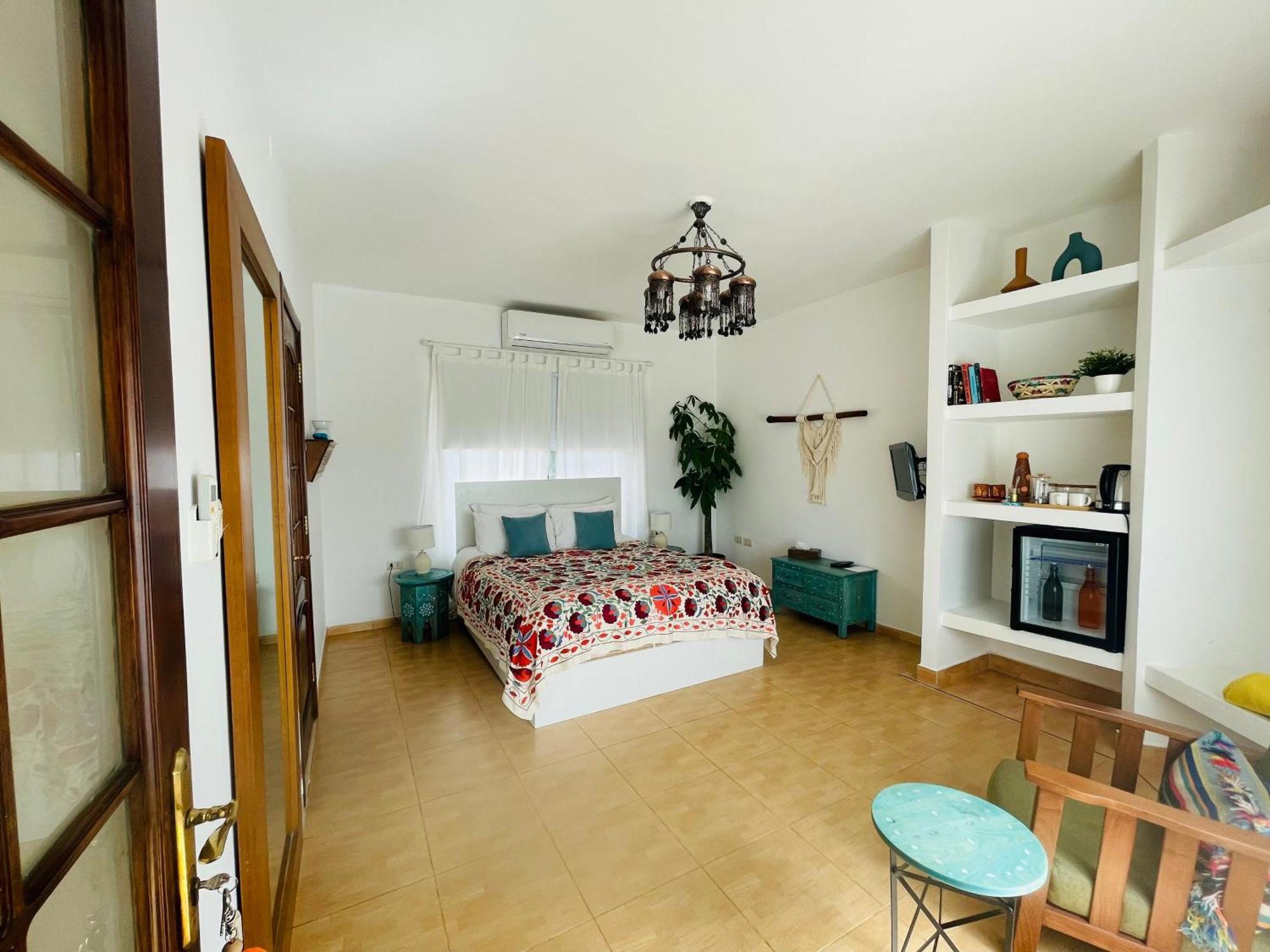 The Precious Guesthouse Sweimeh Kültér fotó