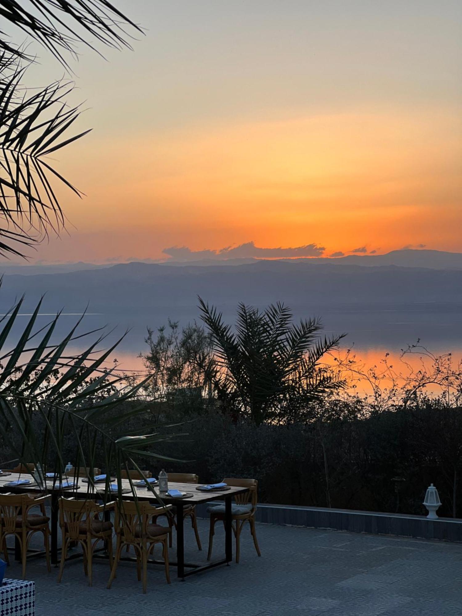 The Precious Guesthouse Sweimeh Kültér fotó